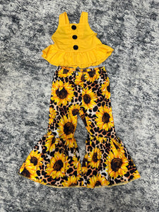 699 fields of sunflowers