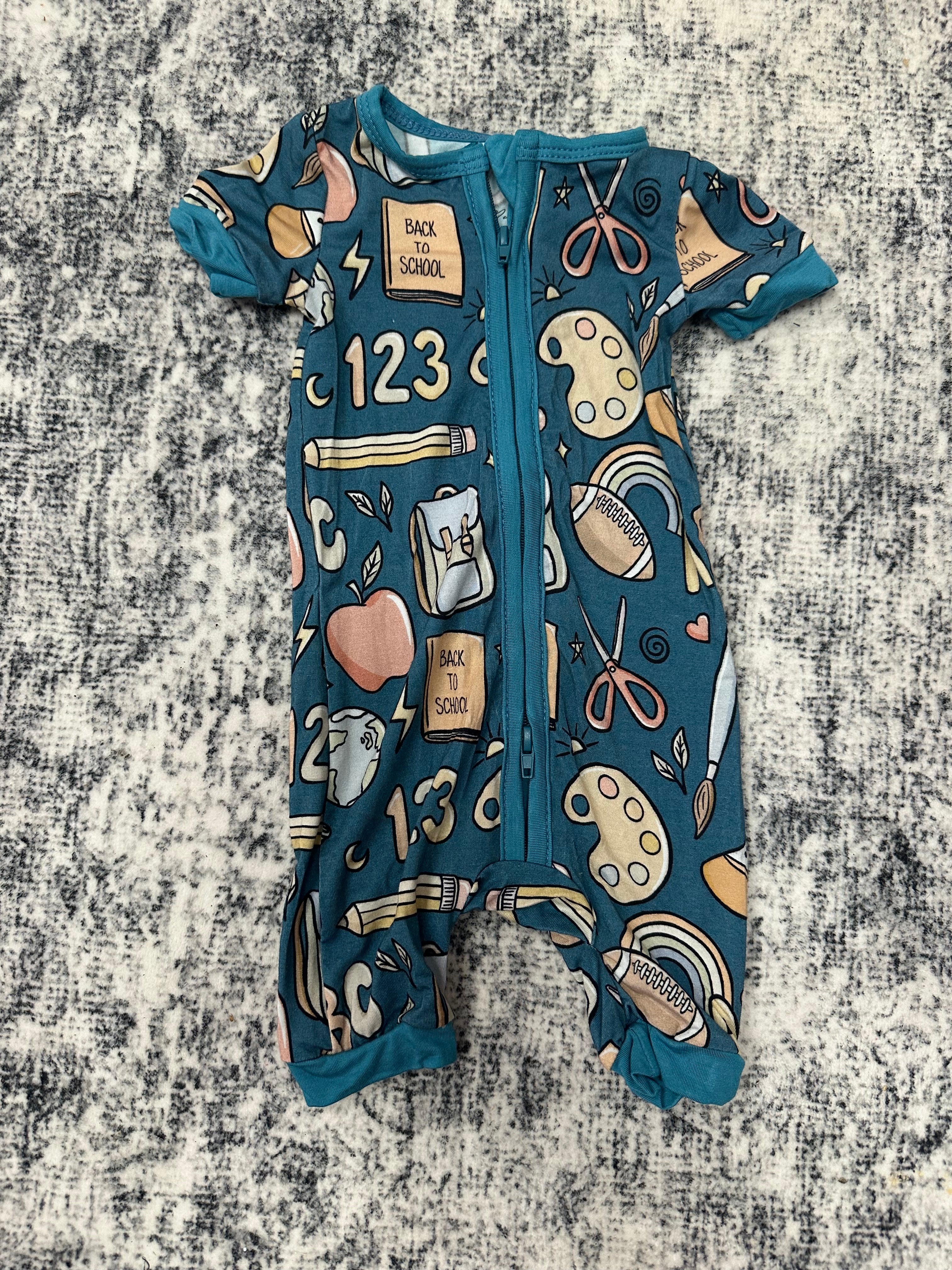 001 Bamboo lounge sleepers