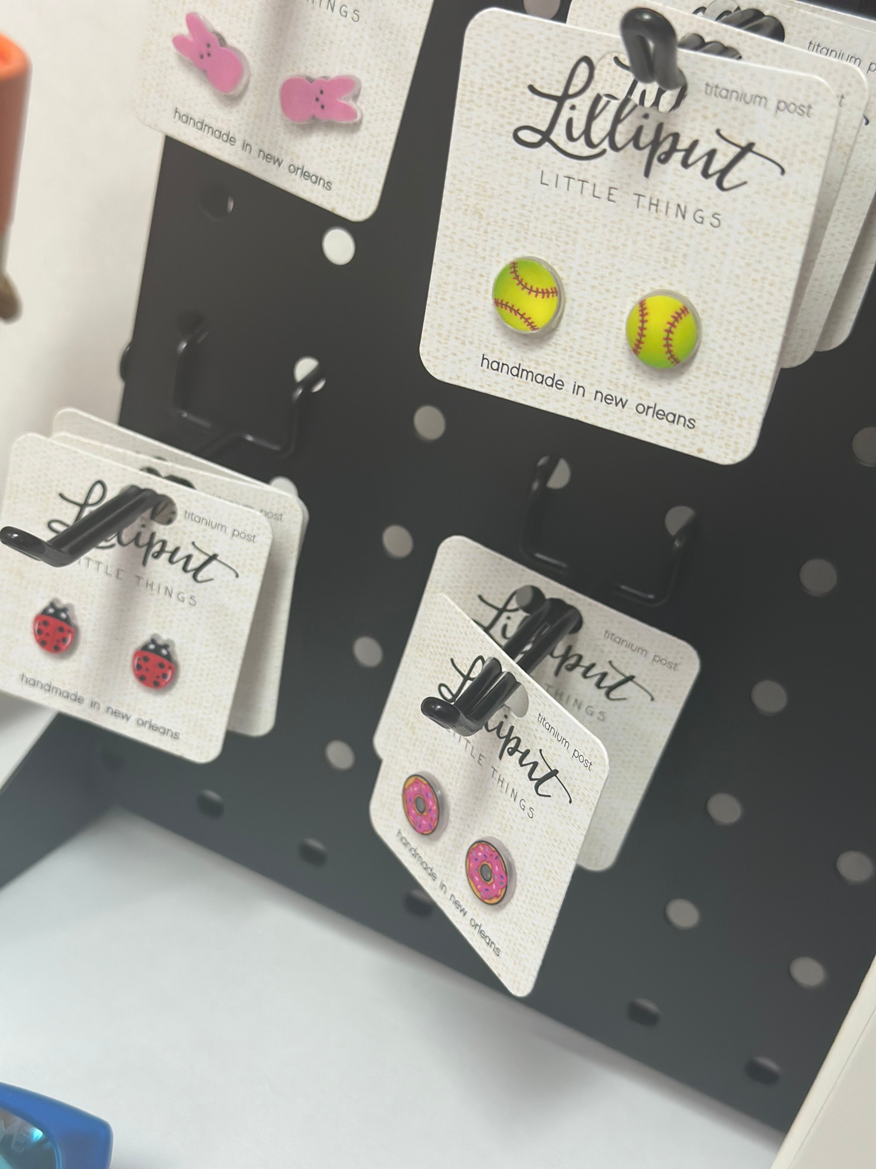 654 Lilliput earrings