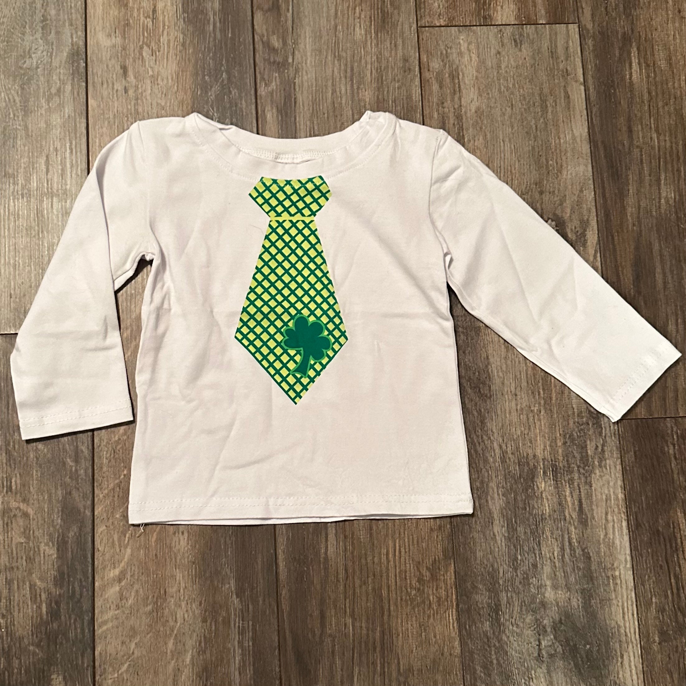 264 St. Patty’s tie top